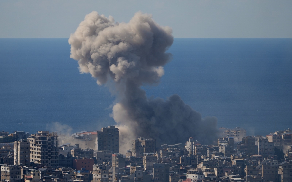 Israel đưa lục quân vào Lebanon, phá hủy 70% bệ phóng tên lửa Iran